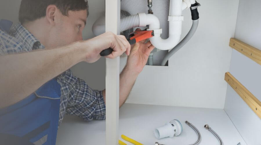 Expert burst pipe repair services in Garryowen, MT